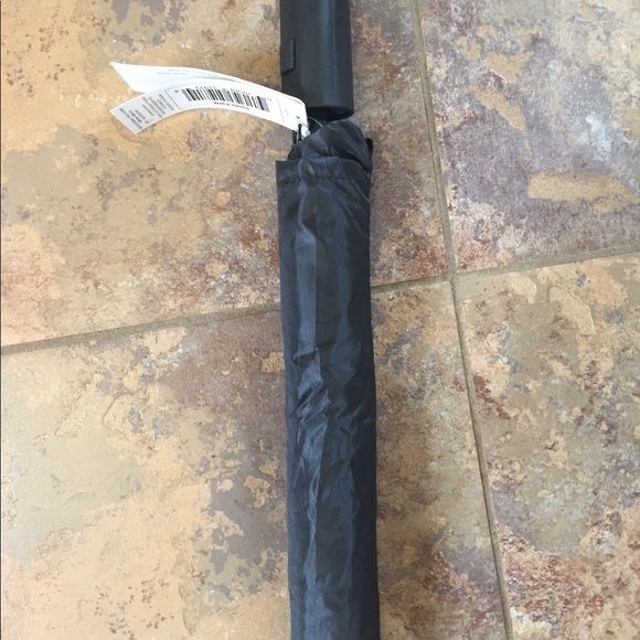 FREE Bundle Add on- Black Umbrella ☔️🖤 - Picture 2 of 4